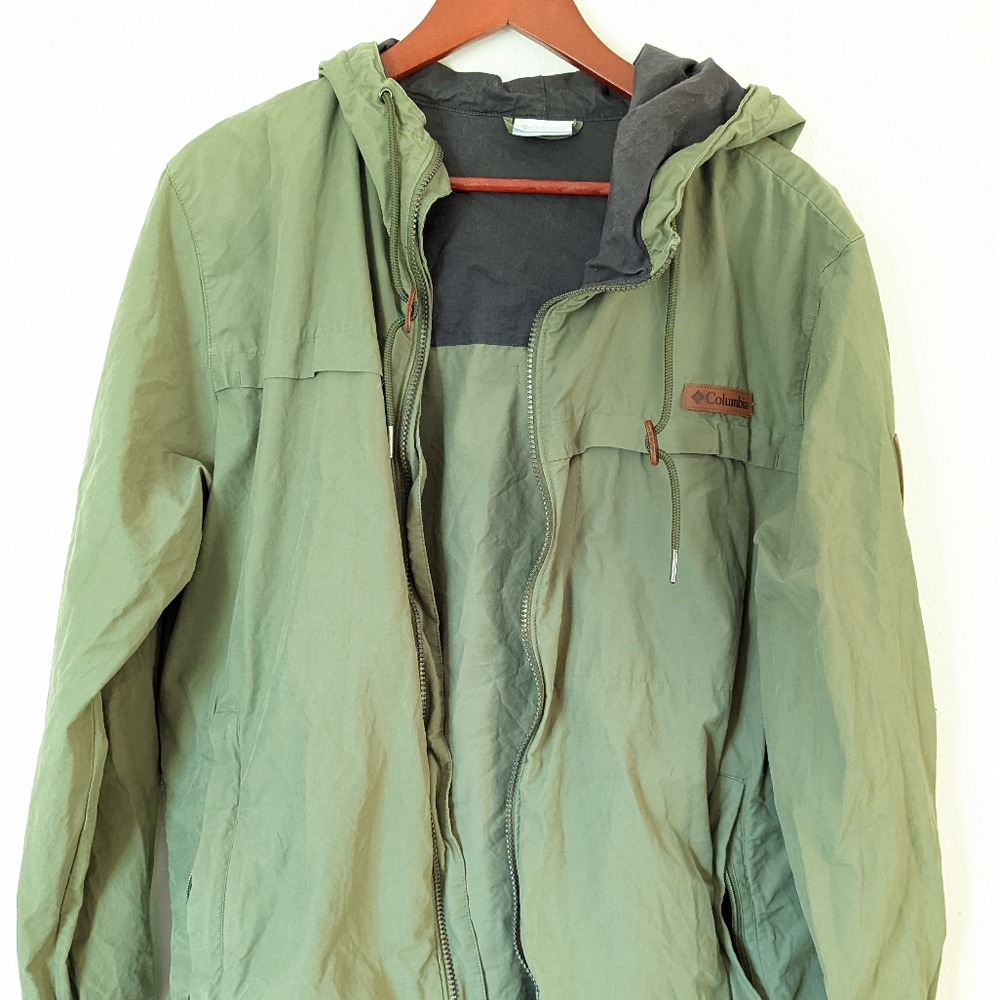 Columbia jacket with hood - Women's size L